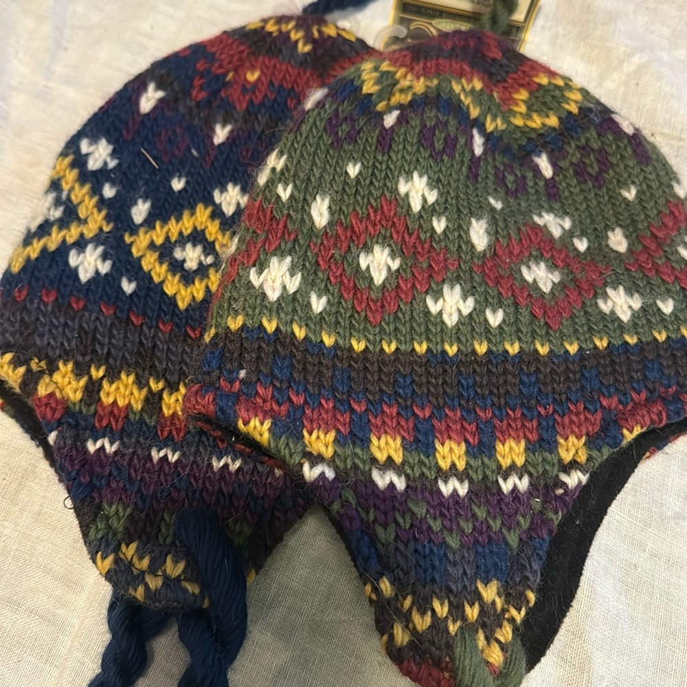 2 kids winter hats wool- unworn